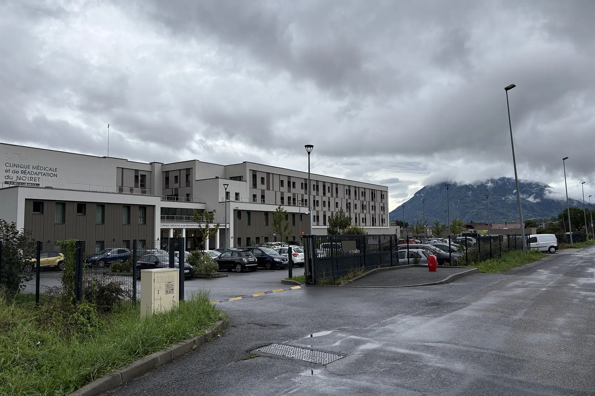 La douleur et la place de la rééducation : une approche fondée sur les neurosciences La douleur et la place de la rééducation : une approche fondée sur les neurosciences