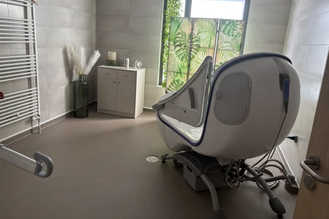 la baignoire au service de la rééducation de la personne âgée